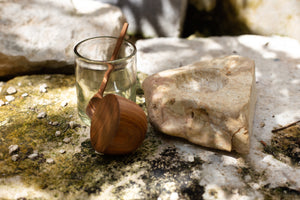 Mortero de Piedra Toc y Tzalam con Salero de Vidrio Soplado.